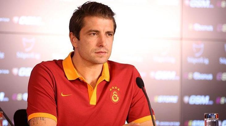 Cedric Carrasso: Gomis beni iyi ki ikna etmiş