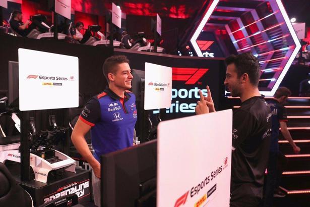 Cem Bölükbaşı'nın da yer aldığı Toro Rosso sezonu ikinci sırada tamamlandı