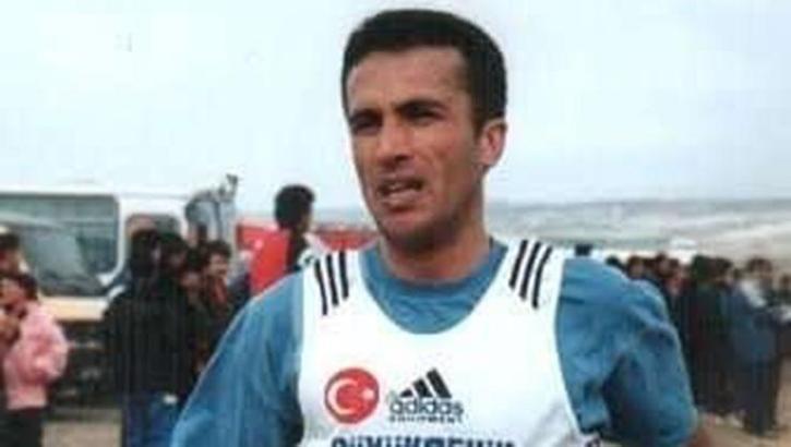 Kovid-19'dan vefat eden eski milli atlet Zekeriya Akdoğan, Konya'da toprağa verildi