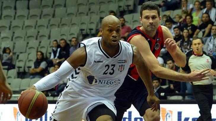 Sundiata Gaines İle Yollar Ayrıldı