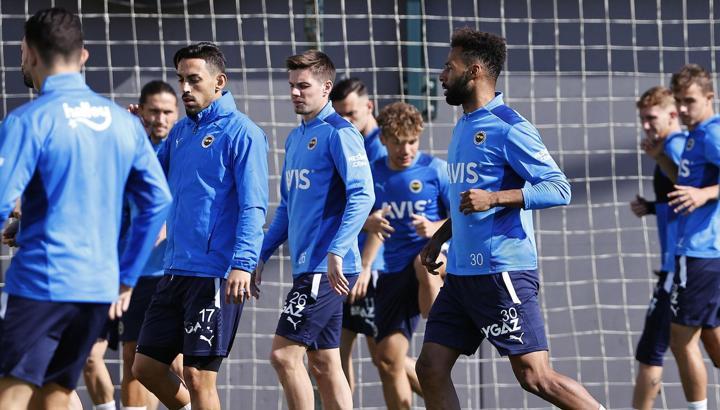 Son dakika haberi | Fenerbahçe'de 3 forma için büyük kapışma!