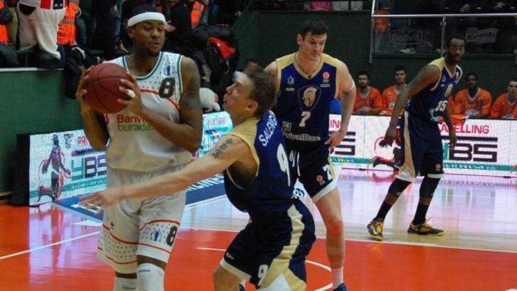 Banvit Avrupa'da galip başladı: 92-85