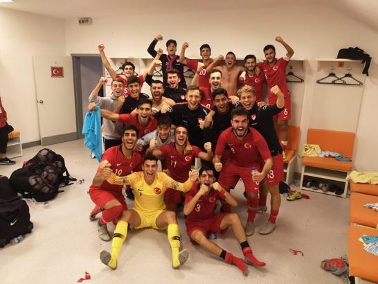 İngiltere'yi 1-0 yenen U19 Milli Takımı, Elit Tur'a yükseldi