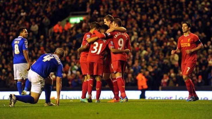 Liverpool, Oldham'ı da geçti: 2-0