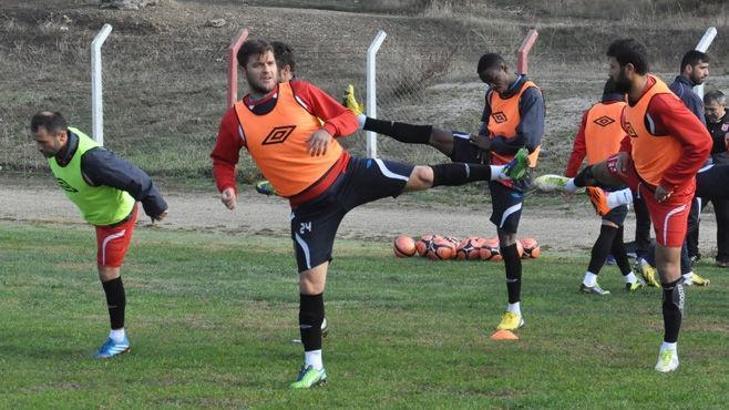 Balıkesirspor, Kazdağları'nda kamp yapıyor