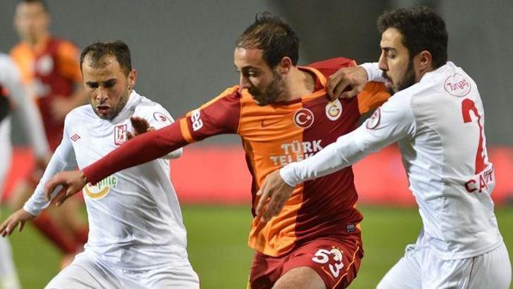 Amrabat için adres Twente