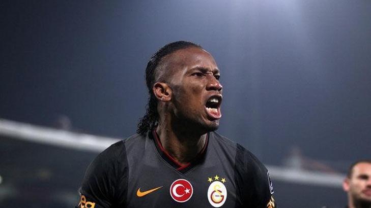 Drogba imzaya hazır