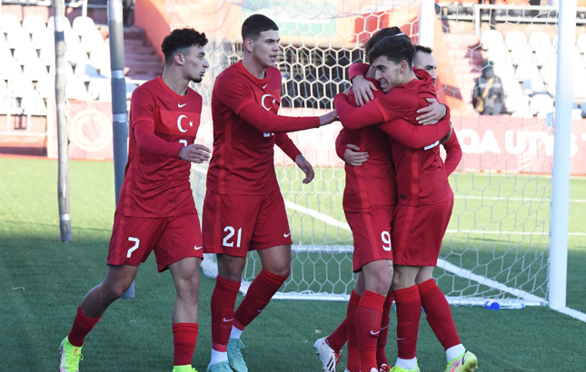 Ümit Milliler, Kazakistan'ı Enis Destan'ın golüyle geçti