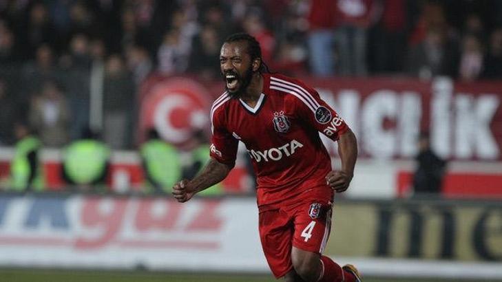 Fernandes: Kalmak istiyorum