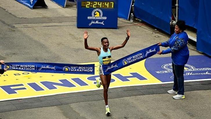 125. Boston Maratonu'nu kazanan isimler belli oldu