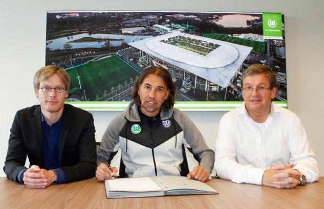 Wolfsburg'un yeni teknik direktörü Schmidt