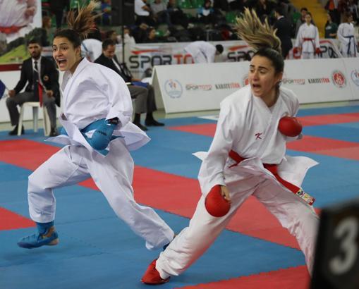 Rize'deki karate şampiyonası sona erdi