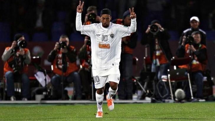 Ronaldinho tek başına yetmedi