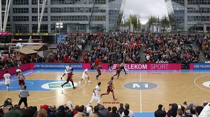 Havaalanında kazanan Bayern