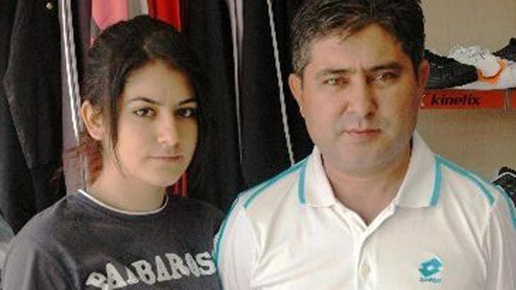 Antrenör babasıyla Avrupa şampiyonluğuna hazırlanıyor