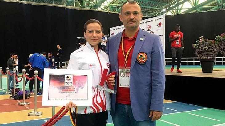 Dünyanın en iyisi Serap Özçelik