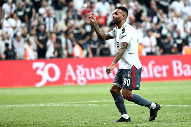 Beşiktaş'ta Alex Teixeira'nın hedefi Başakşehir maçı