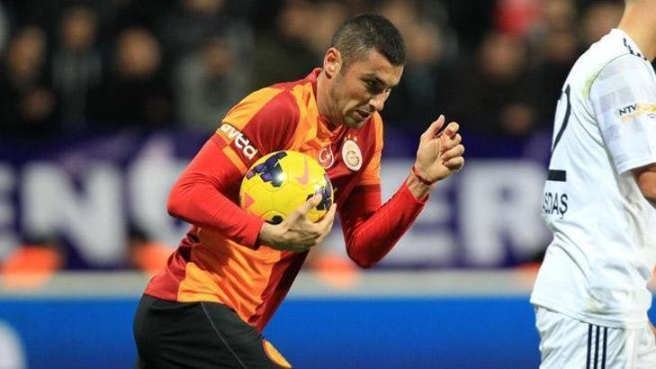 Burak boş geçmiyor