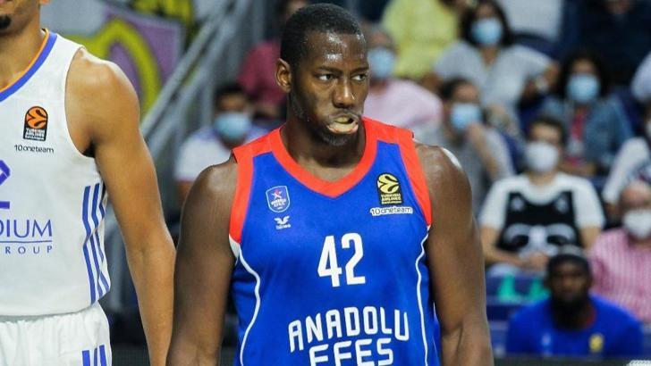 Bryant Dunston: Taraftarımızın önünde oynamak bize yardımcı olacak