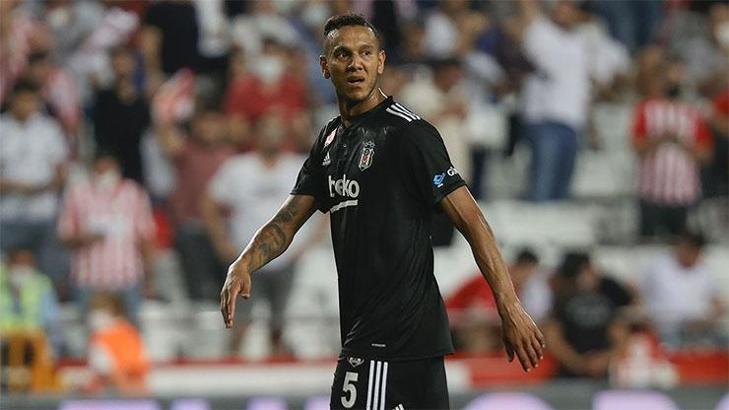 Josef de Souza'dan FIFA 22 isyanı! Kendisini bulamadı