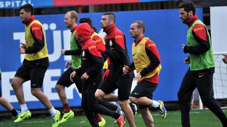 Sneijder ve Semih sevindirici haber!