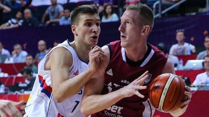 Sırbistan'ı Bogdan Bogdanovic sırtladı