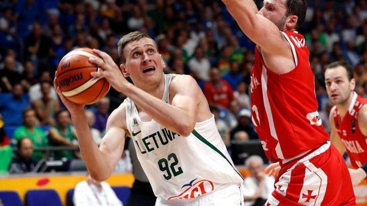 Litvanya, Gürcistan'a direnemedi: 79-77