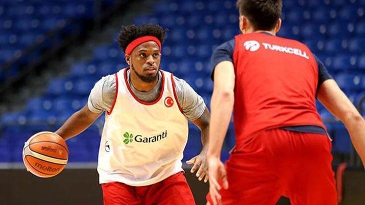 Bobby Dixon EuroBasket 2017 kadrosundan çıkartıldı