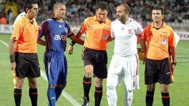 Cumhuriyet Kupası Fenerbahçe'nin: 0-3