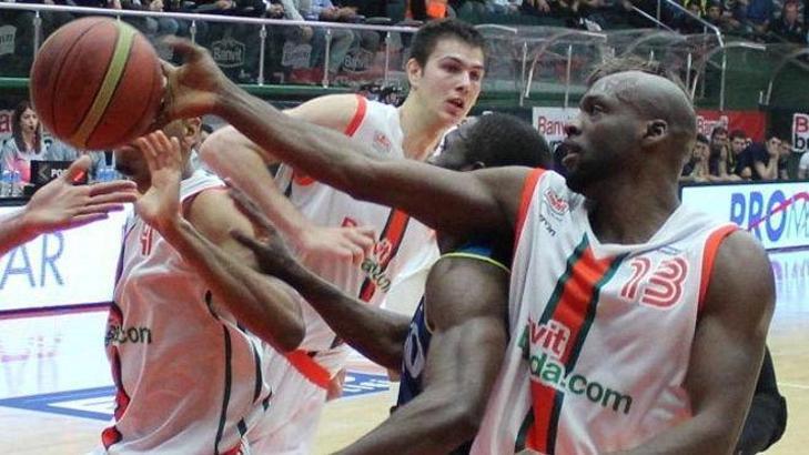 Banvit yaralı: 75-72