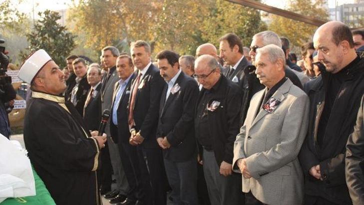 Şevkat Atalay toprağa verildi