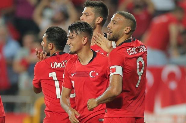 Son dakika haberi! Beşiktaş'tan iki milli yıldıza kanca