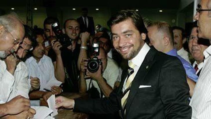 Ahmet Gökçek yeniden başkan