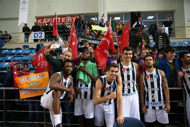 Adatıp Sakarya BŞB - S. Oliver Würzburg: 80-60