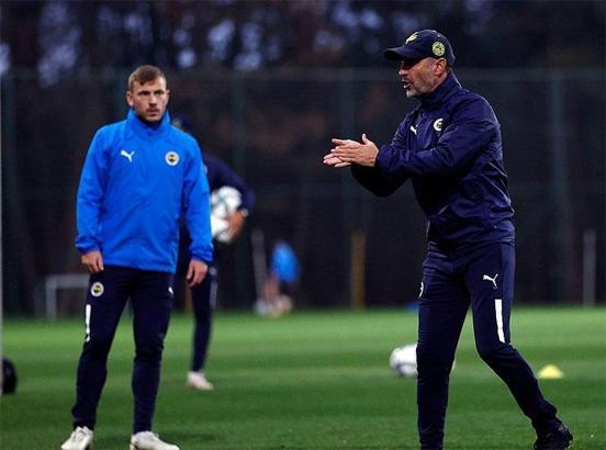Fenerbahçe'de Vitor Pereira ideal 11'ini bulamadı