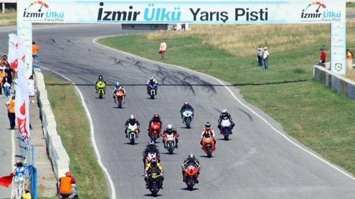 İzmir'de Süpermoto şampiyonası