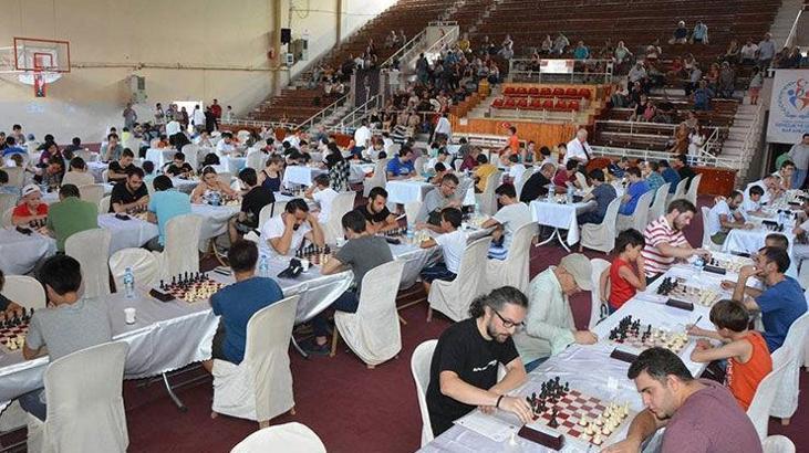 15. Uluslararası Açık Satranç Turnuvası başladı