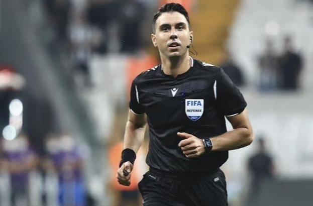 Beşiktaş - Sivasspor maçının VAR hakemi Arda Kardeşler