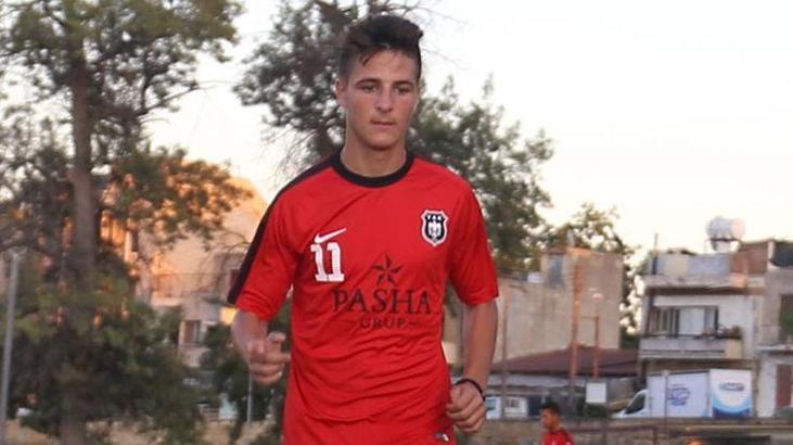 Kıbrıslı golcü Ahmet Sivri Galatasaray'da