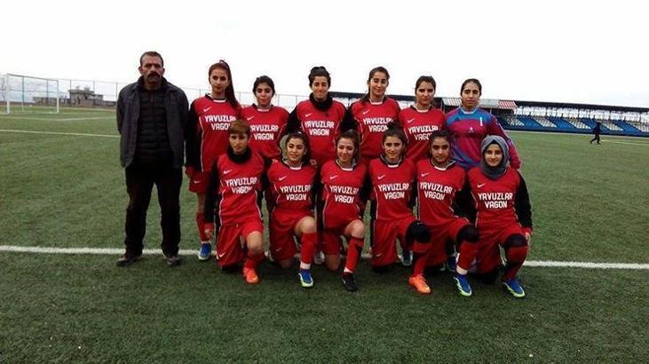 Yağmur Spor Bayan Futbol takımı destek bekliyor