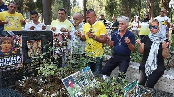 Selçuk Yula, mezarı başında anıldı