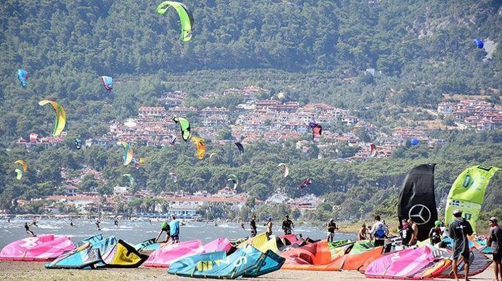 Sakin kentin rüzgarı yerli ve yabancı turistleri çekiyor