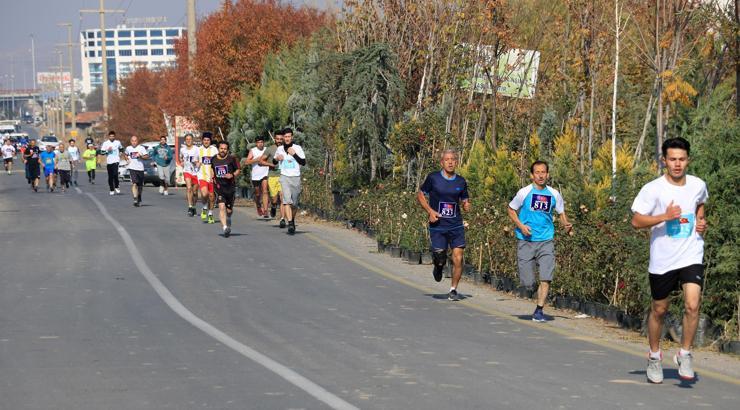 Afyonkarahisar'da Atatürk Yol Koşusu yapıldı