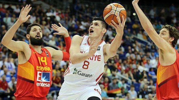 Devler'de Ersan İlyasova şoku