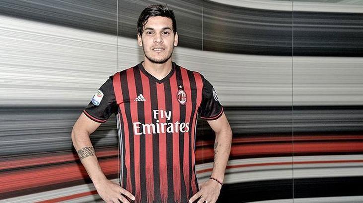 Fenerbahçe'de hedef Gustavo Gomez!