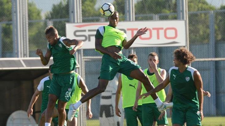 Bursaspor'da yeni sezon hazırlıkları tam gaz