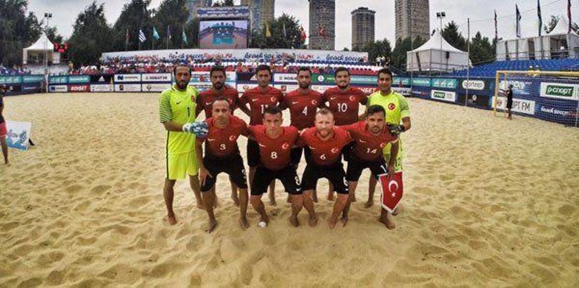 Plaj futbolunda Kazakistan'ı iki farkla yendik