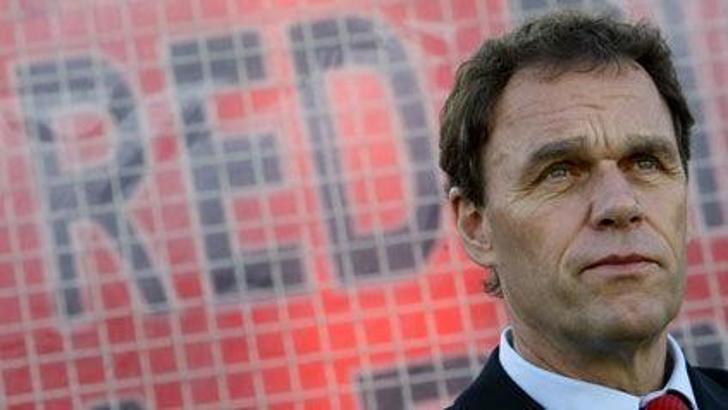 Holger Osieck tribünden izledi