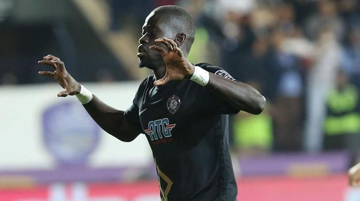 Galatasaray'dan N'Diaye bombası!