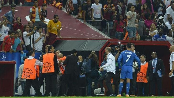Ronaldo ucuz yırttı!